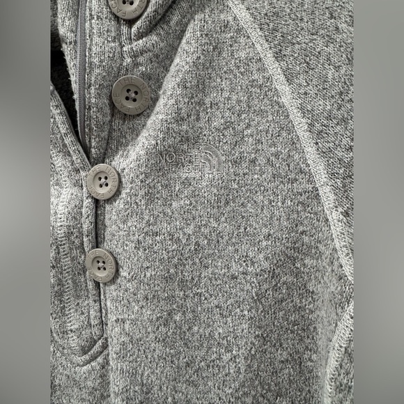 The North Face Heathered Gray Crescent Sunshine Fleece Sweatshirt Hoodie - Picture 3 of 8